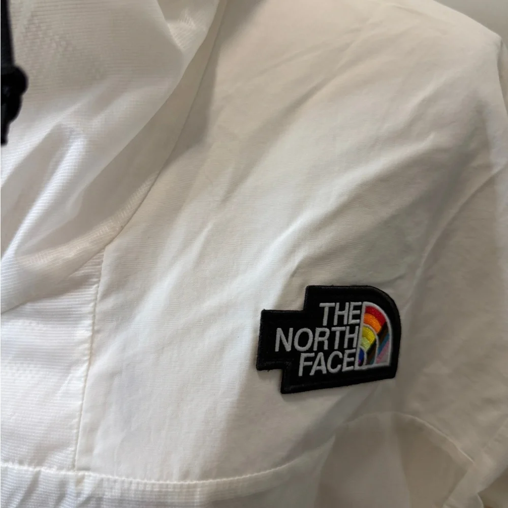 The North Face White Hooded Pullover Windbreaker
